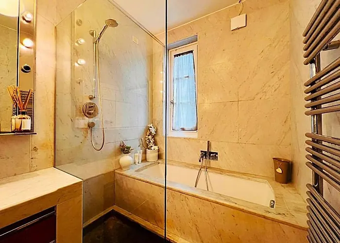 Exclusive With Private Swimming Pool *